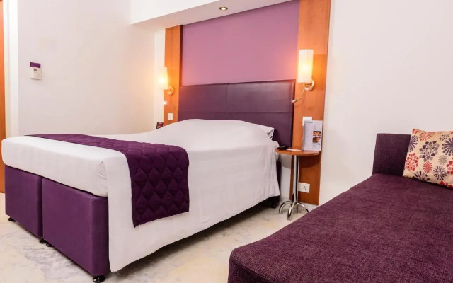 Caspia Hotel New Delhi Shalimar Bagh