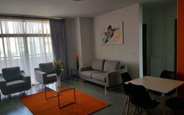 Kingfisher Nest Hotel Suites