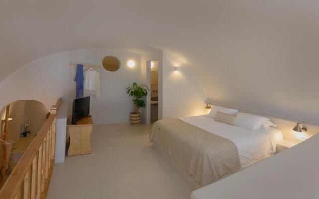 Elements Cave Suites