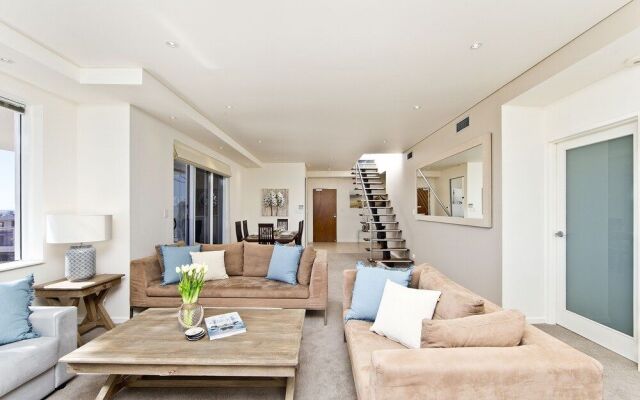 Harbourview Penthouse