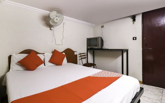 OYO 62548 Hotel Raja Galaxy