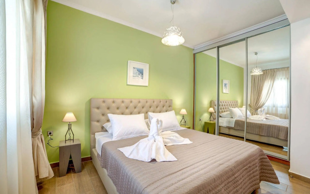 Santorini Suite Home