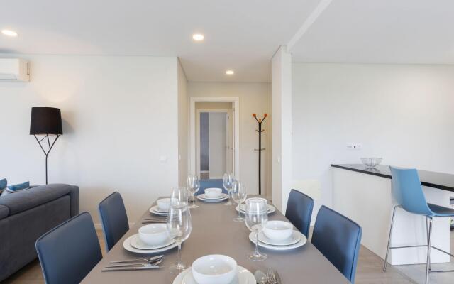 Apartment in Sdo Martinho do Porto