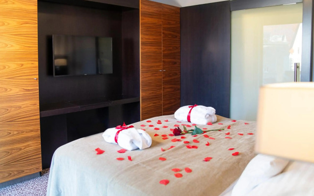 Hotel Avance