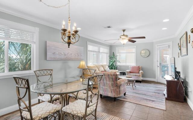 Sunset Harbor Palms 2-301