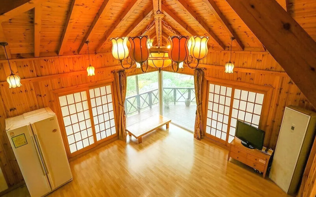 Yangsan Solmaru Pension