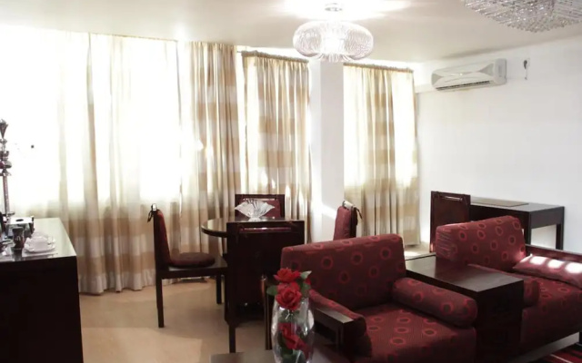 Hotel Ritz Sumbe