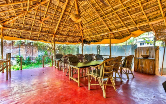 Vartys - The Hillside Huts