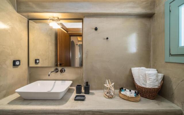 New Villa Katerina - 3 Villas & 3 Private Jacuzzi
