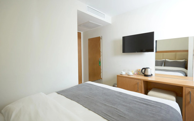 Kartal Palace Taksim Square