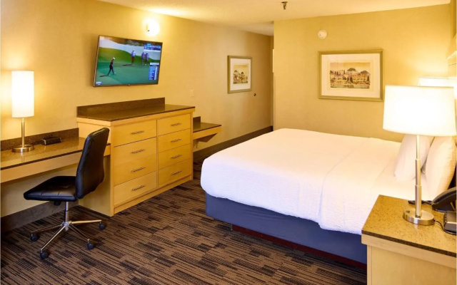 LivINN Hotel Cincinnati / Sharonville Convention Center