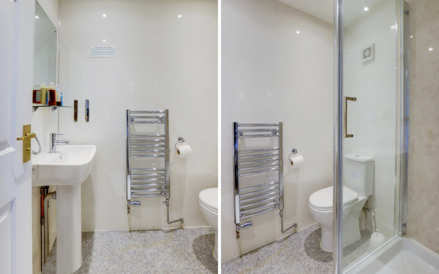 Gissons Hotel by OYO Rooms
