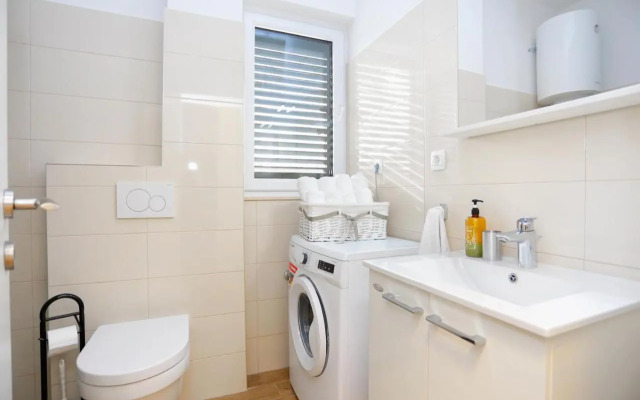 Apartments by the sea Trogir - 16210