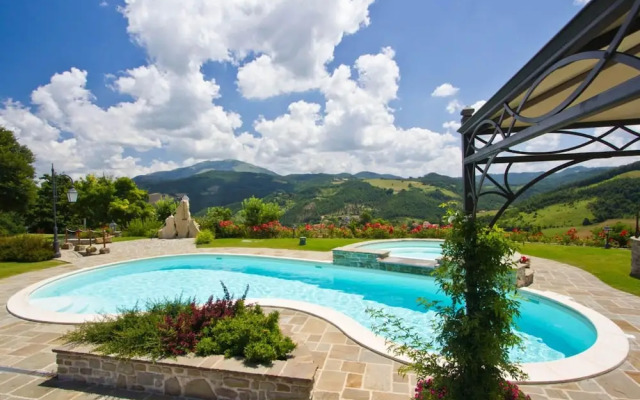 Belvilla by OYO La Rocca Estate