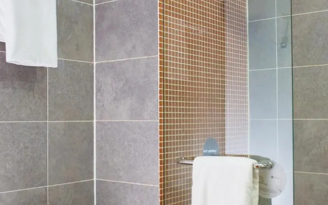 The 12 Suites @ Empire Damansara