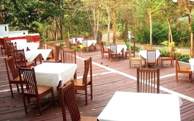 Botanic Resort
