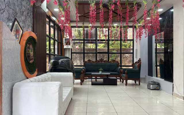 Hotel Bless Inn