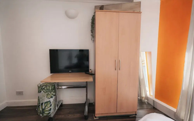 London Luxury Flat - Upper Whistler Walk