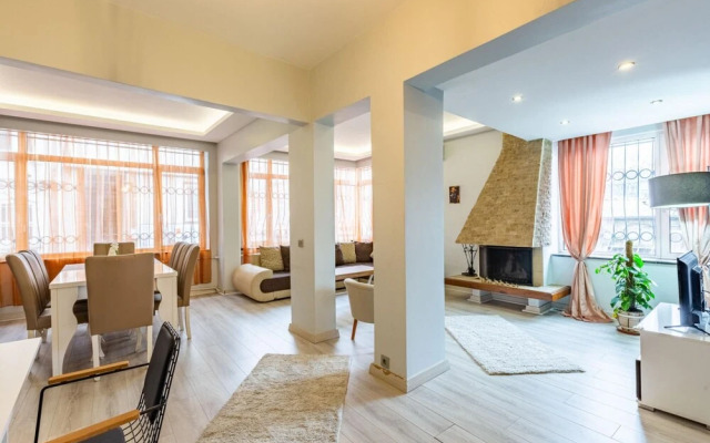 Comfy Flat Near Nisantasi and Taksim in Sisli