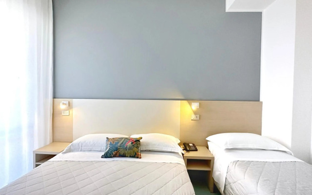 Aura Living Hotel