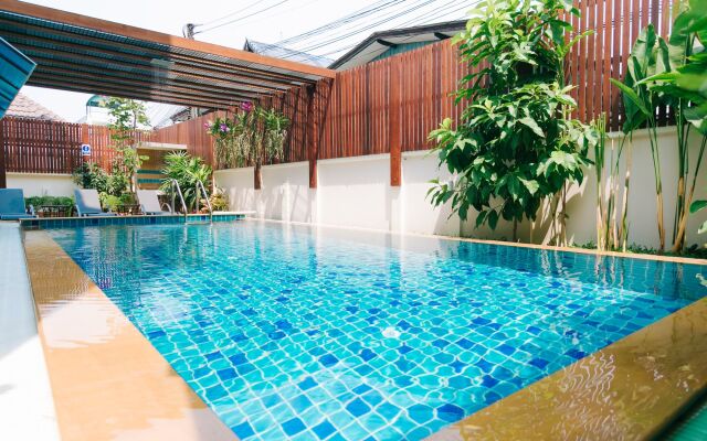 Rendezvous Classic House