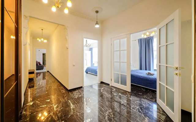 Апартаменты на проспекте Невский 63