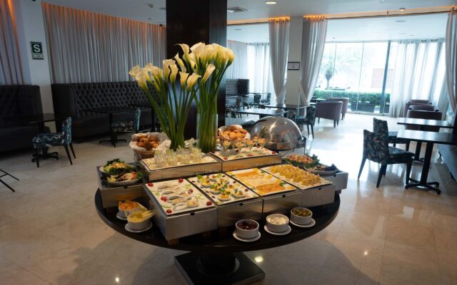 Radisson Hotel San Isidro