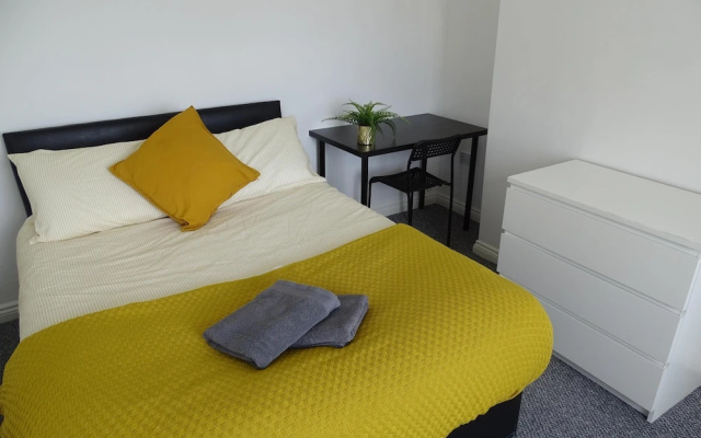 Perfect Location for City Centre-university