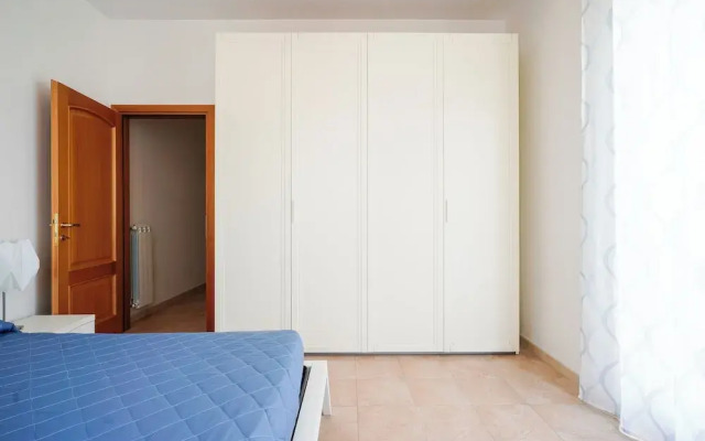 Appartamento a Torre Canne con balcone