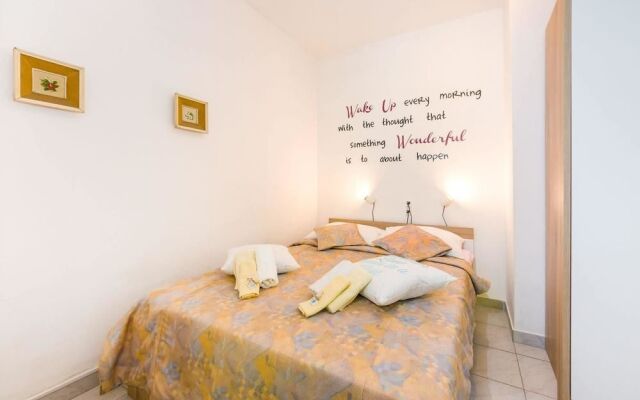 Apartment With One Room In Zadar, With Enclosed Garden And Wifi