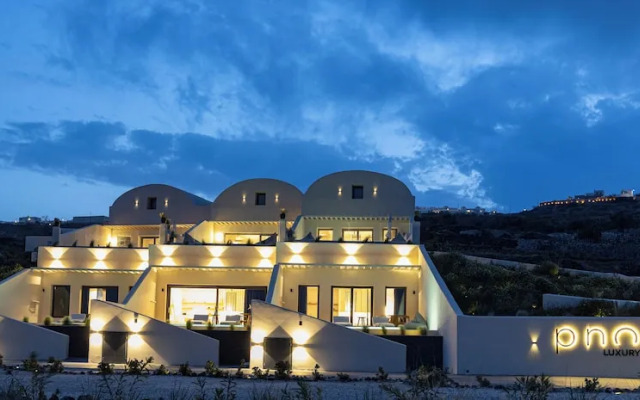 Pnoe Luxury Suites