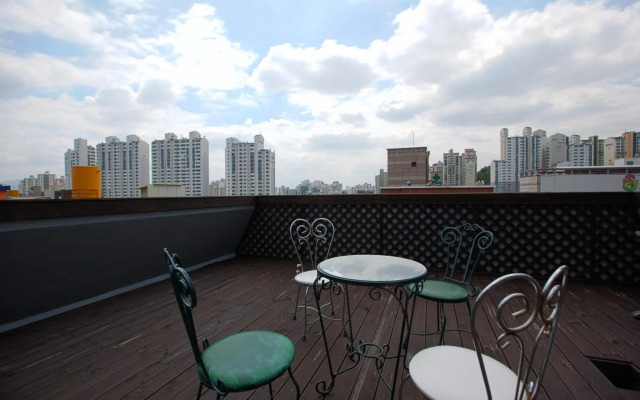 Petercat Hotel Sinchon Hongdae