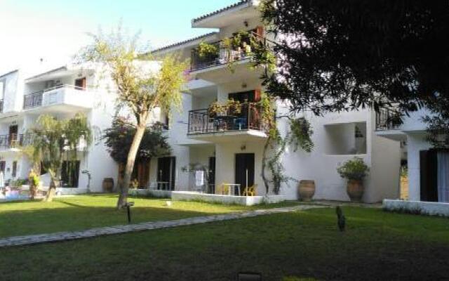 Magicstay - Aparthotel 3 Stars Koukounaries
