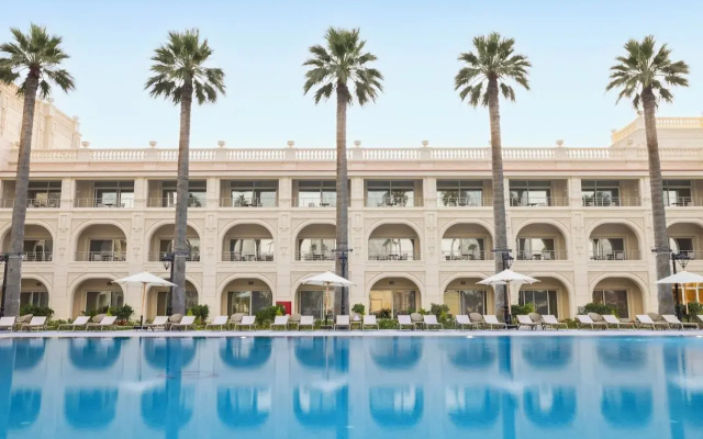 Отель Helnan Antoniades Palace