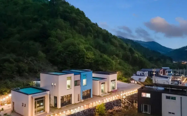 Gapyeong Villajia Spa Pension
