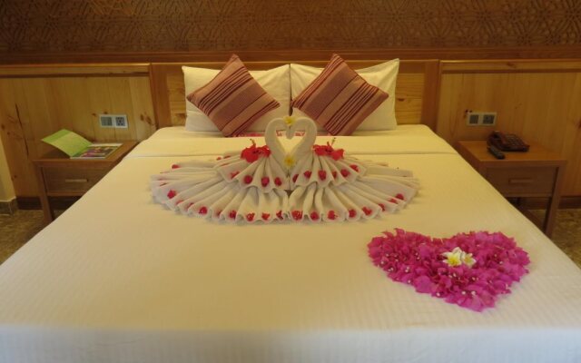 Tran Chau Beach & Resort