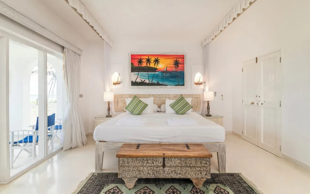 Amani Beachfront Villa by YourHost