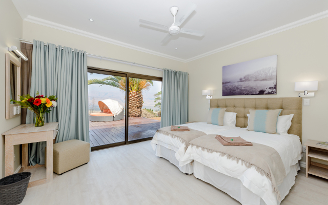 Cayley Mountain Resort