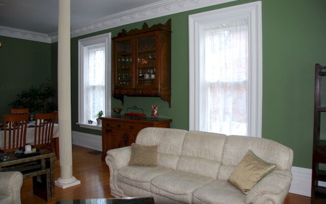 Legacy House Bed and Breakfast