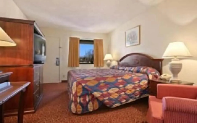 Park Hill Inn and Suites