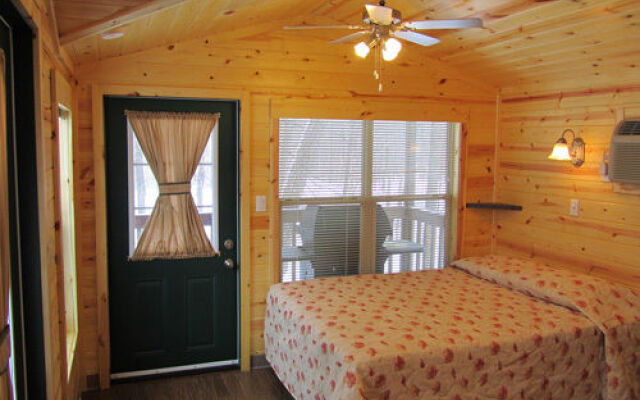 Bissell's Hideaway Resort