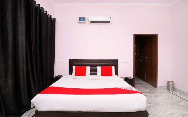 OYO 38009 The Sai Villa