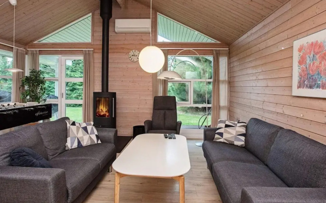 10 Person Holiday Home in Vaeggerlose-by Traum