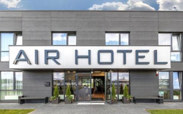 Air Hotel