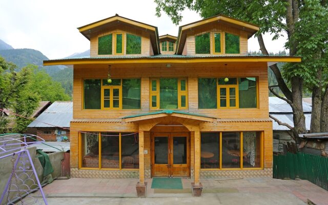 OYO 9083 Hotel New Tourist Palace
