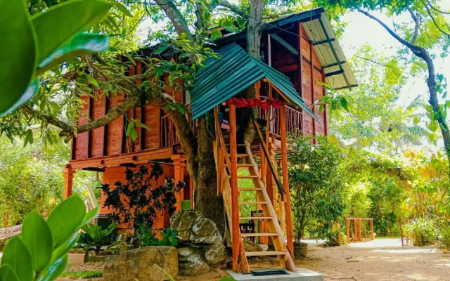 Sigiri Sky Home & Tree House
