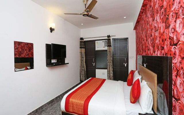 OYO 11405 Hotel Tej Palace