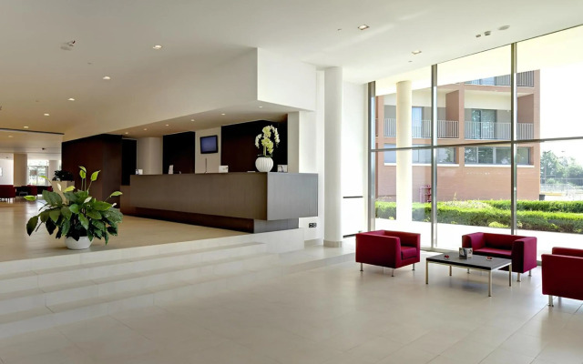 Inn Naples Airport