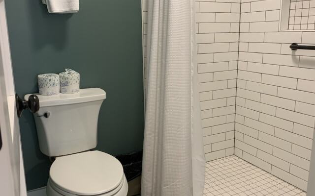 Kanuga Inn & Lodging