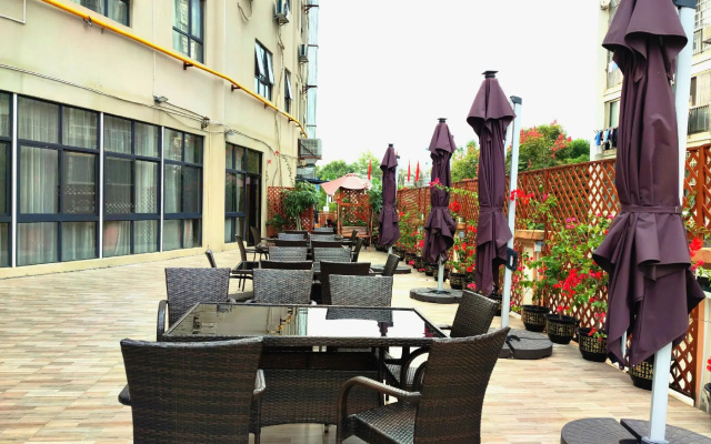 Echarm Hotel (LiuDong Wuling Liuqi Store) – Outside – Liuzhou